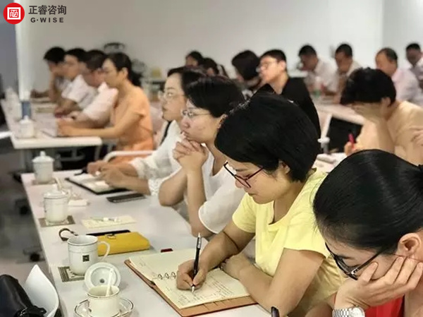 正睿商學(xué)院《贏在中層》公開(kāi)課在廣州圓滿(mǎn)舉辦！