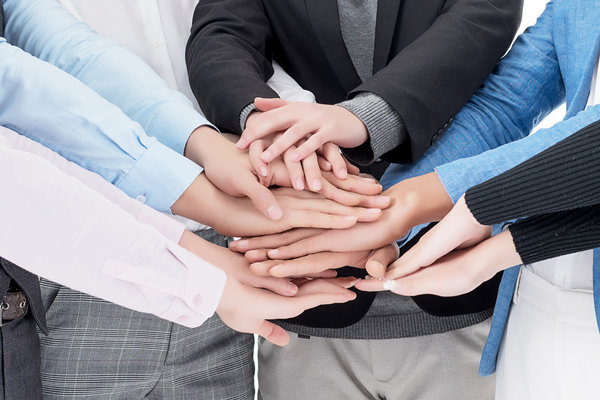 變革中的企業(yè)如何對待持不同態(tài)度的人？