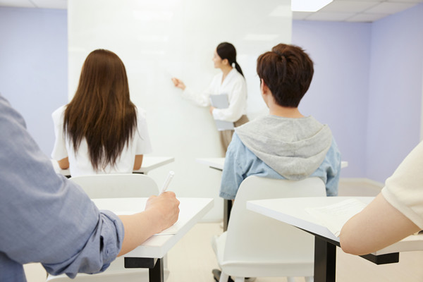 人才梯隊(duì)建設(shè)：培養(yǎng)儲(chǔ)備，確保企業(yè)持續(xù)發(fā)展