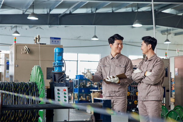 制造業(yè)管理新策略，引領(lǐng)企業(yè)高效運(yùn)營(yíng)，提升競(jìng)爭(zhēng)力