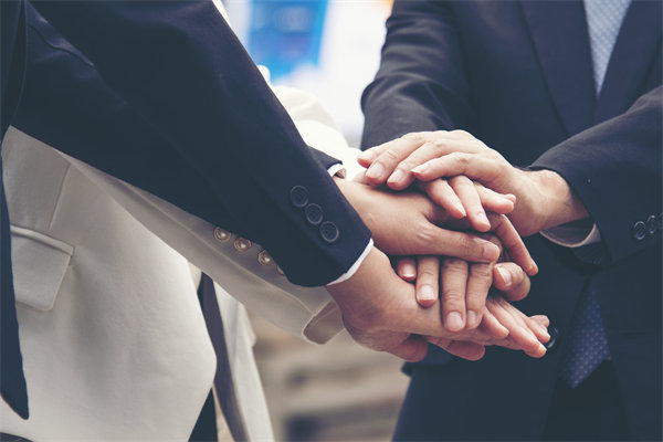 人力資源管理新策略：構(gòu)建人才磁場，推動企業(yè)發(fā)展