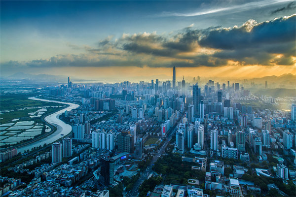 精準(zhǔn)把握市場脈搏，制定經(jīng)營計(jì)劃，引領(lǐng)企業(yè)搶占先機(jī)
