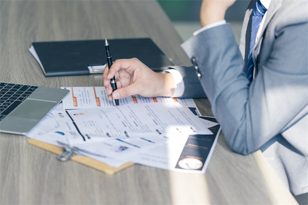 企業(yè)在招聘過程中，如何確保公平性與多樣性并存？