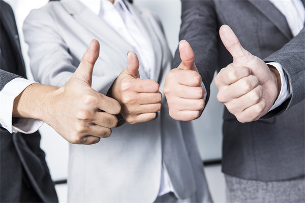如何平衡員工個人績效與企業(yè)整體目標，實現(xiàn)雙贏？