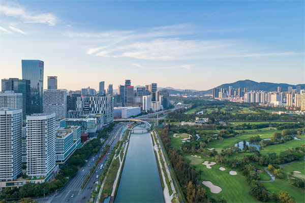 深圳精益生產(chǎn)咨詢公司如何幫助企業(yè)實現(xiàn)生產(chǎn)流程優(yōu)化？