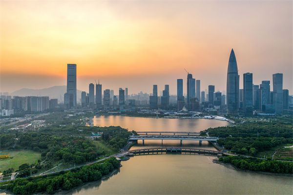 深圳集團管控咨詢公司如何助力企業(yè)實現(xiàn)高效集權(quán)與分權(quán)？